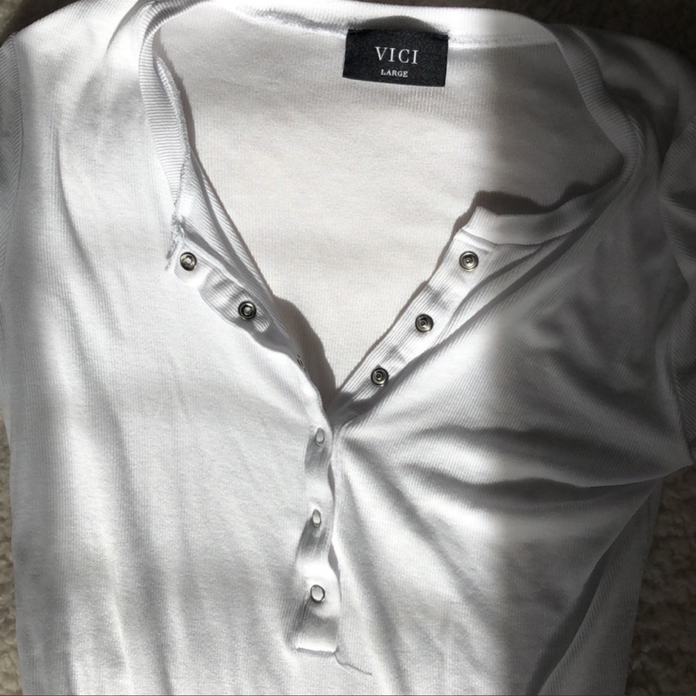 Vici henley bodysuit Size Large